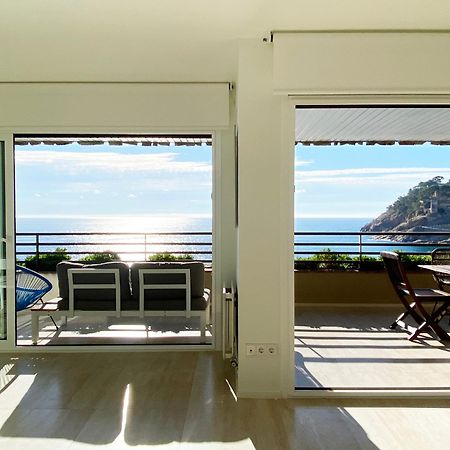 Magnificent apartment at the sea front of Tossa de Mar Extérieur photo