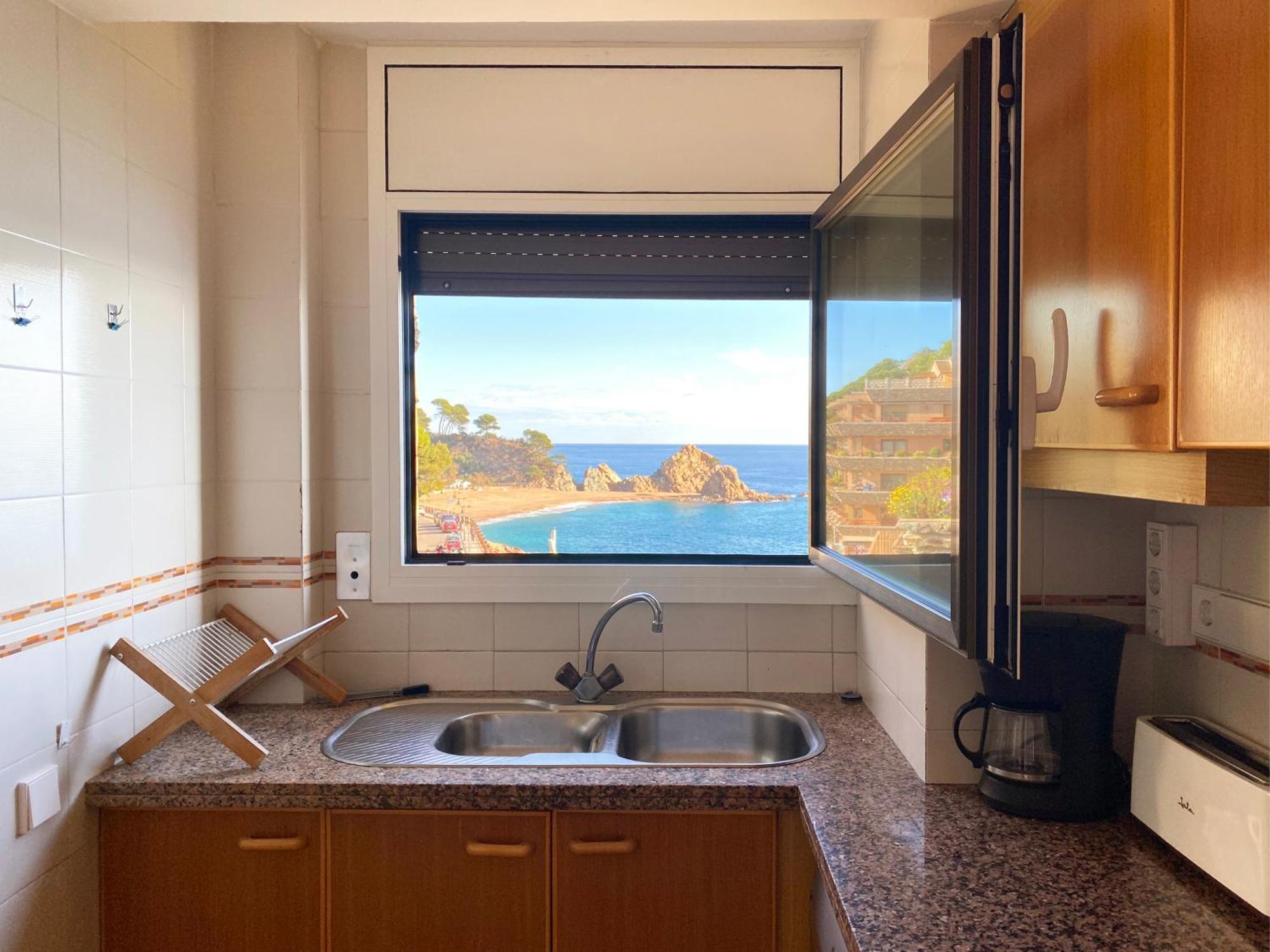 Magnificent apartment at the sea front of Tossa de Mar Extérieur photo